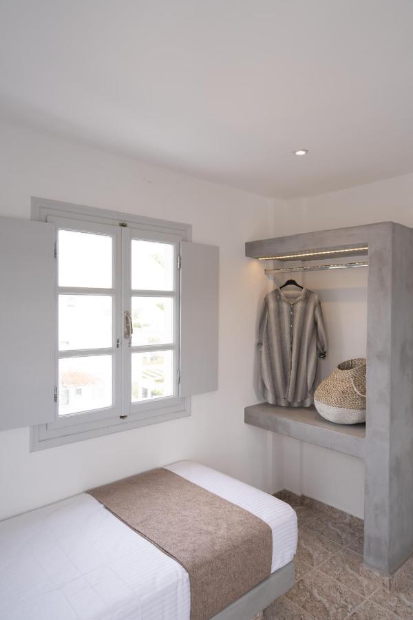 White Lily Suites & Lofts - Adults Only 16 Plus Perivolos  Eksteriør billede