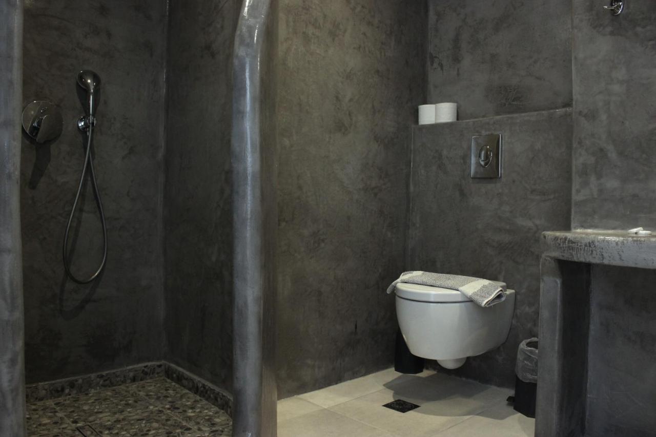 White Lily Suites & Lofts - Adults Only 16 Plus Perivolos  Eksteriør billede