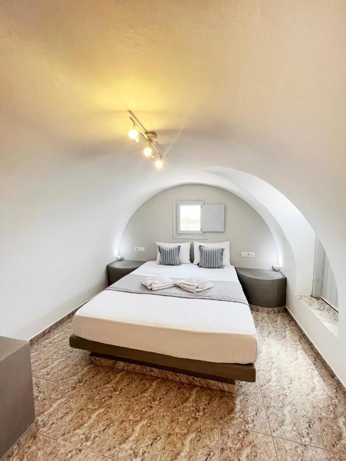 White Lily Suites & Lofts - Adults Only 16 Plus Perivolos  Eksteriør billede