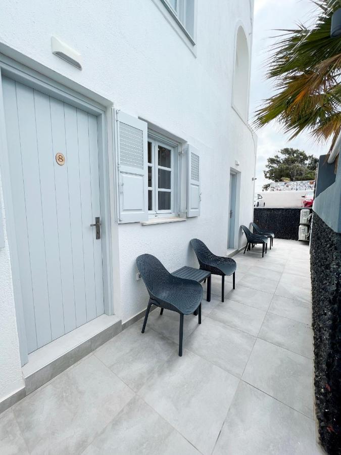White Lily Suites & Lofts - Adults Only 16 Plus Perivolos  Eksteriør billede