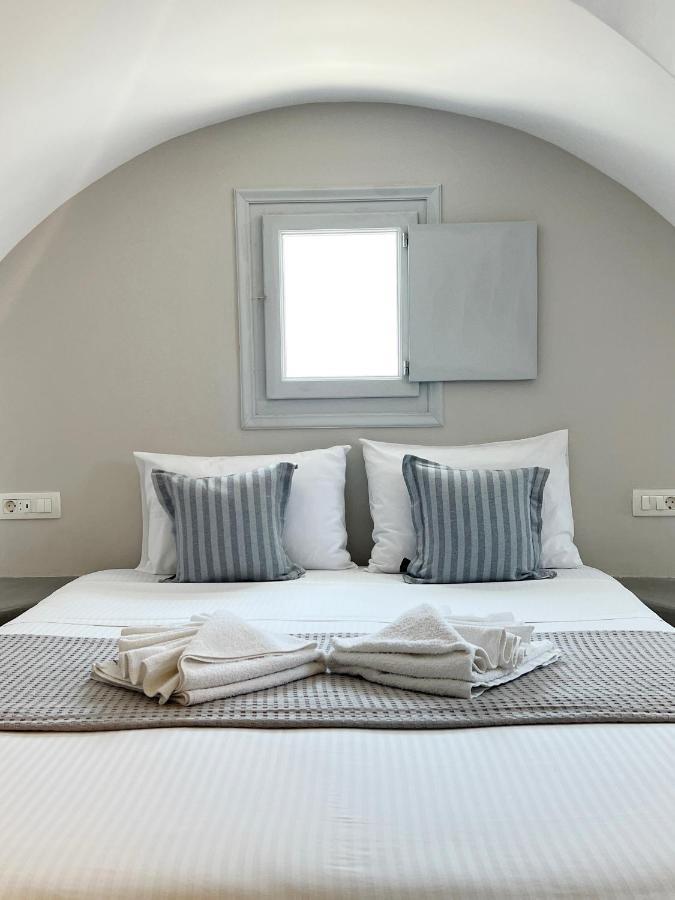 White Lily Suites & Lofts - Adults Only 16 Plus Perivolos  Eksteriør billede