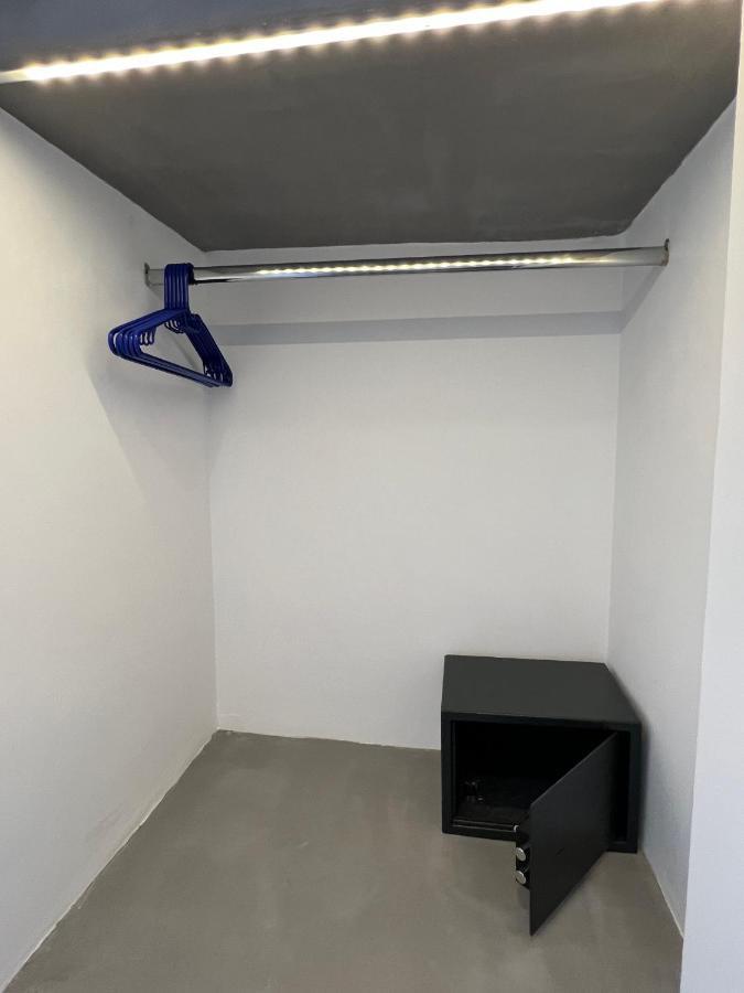 White Lily Suites & Lofts - Adults Only 16 Plus Perivolos  Eksteriør billede