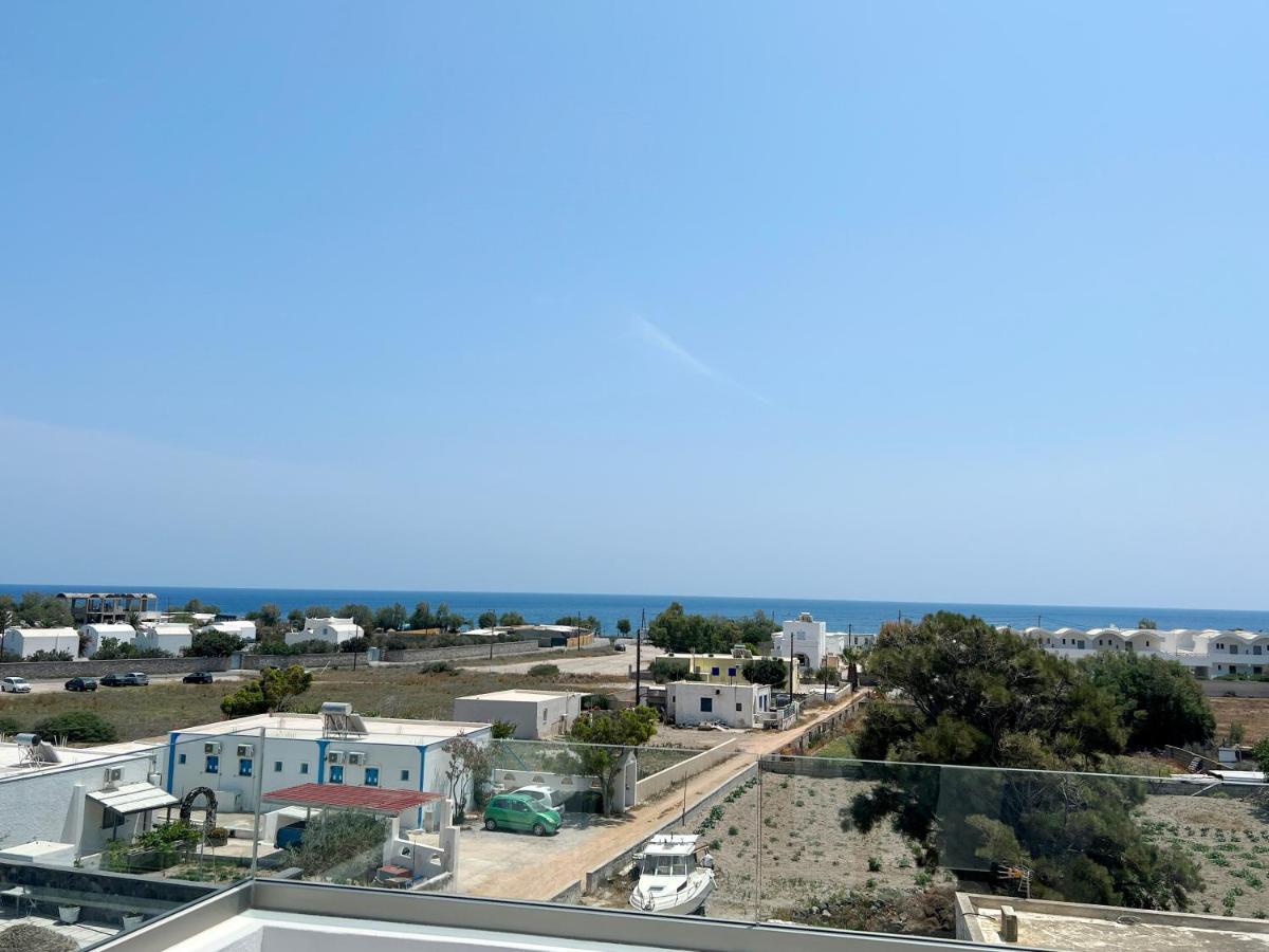 White Lily Suites & Lofts - Adults Only 16 Plus Perivolos  Eksteriør billede