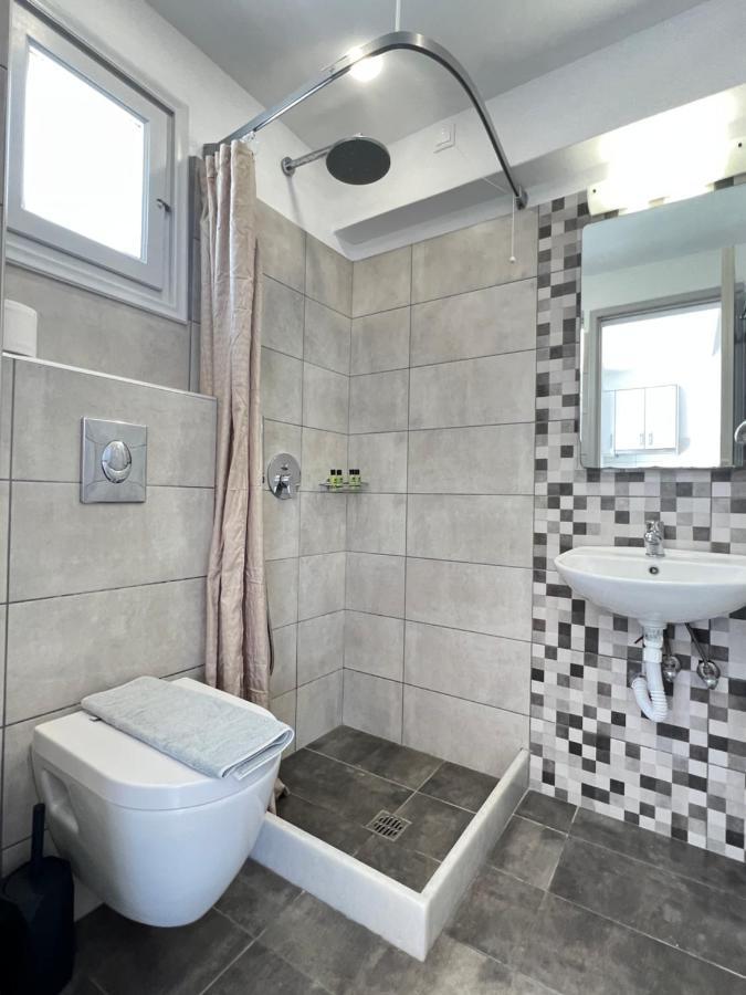 White Lily Suites & Lofts - Adults Only 16 Plus Perivolos  Eksteriør billede