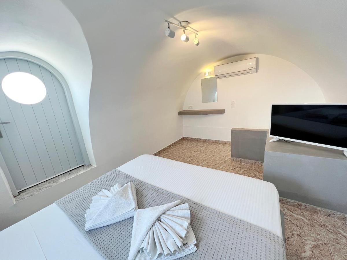 White Lily Suites & Lofts - Adults Only 16 Plus Perivolos  Eksteriør billede