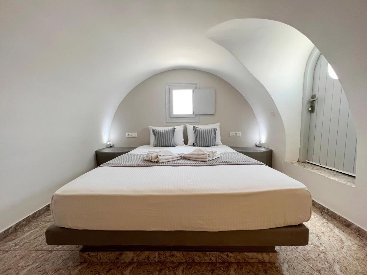 White Lily Suites & Lofts - Adults Only 16 Plus Perivolos  Eksteriør billede